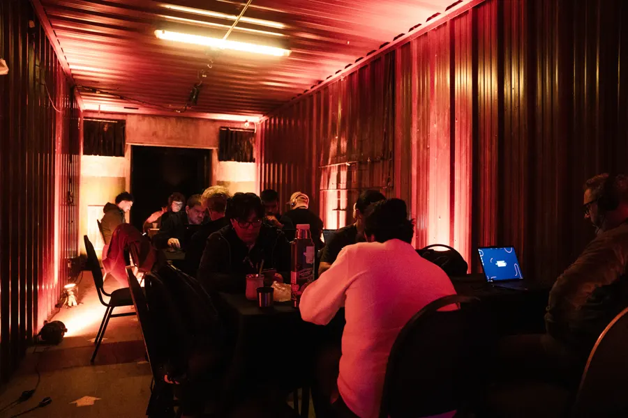 Networking entre asistentes en Nerdearla Argentina 2025